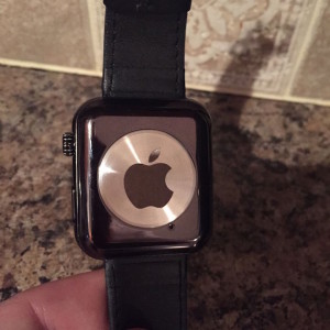 Apple Watchのプロトタイプ？背面